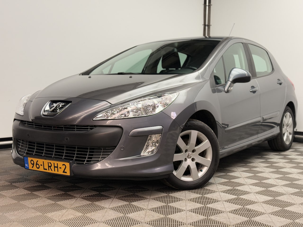 Peugeot 308 - 1.6 VTi Sublime 5-drs ECC Trekhaak 1e Eigenaar - AutoWereld.nl