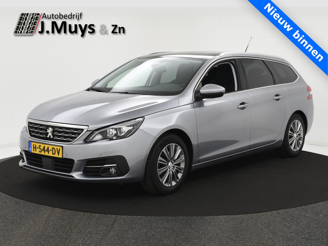 Peugeot 308 SW - 1.2 PureTech Blue Lease Premium PANODAK|TREKH|CRUISE|PDC|CLIMA|CAMERA - AutoWereld.nl