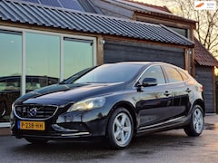 Volvo V40 - 1.6 T4 Ocean Race (Dealeronderhouden / Panoramadak / Leder / Xenon / Parkeersensoren / Lan