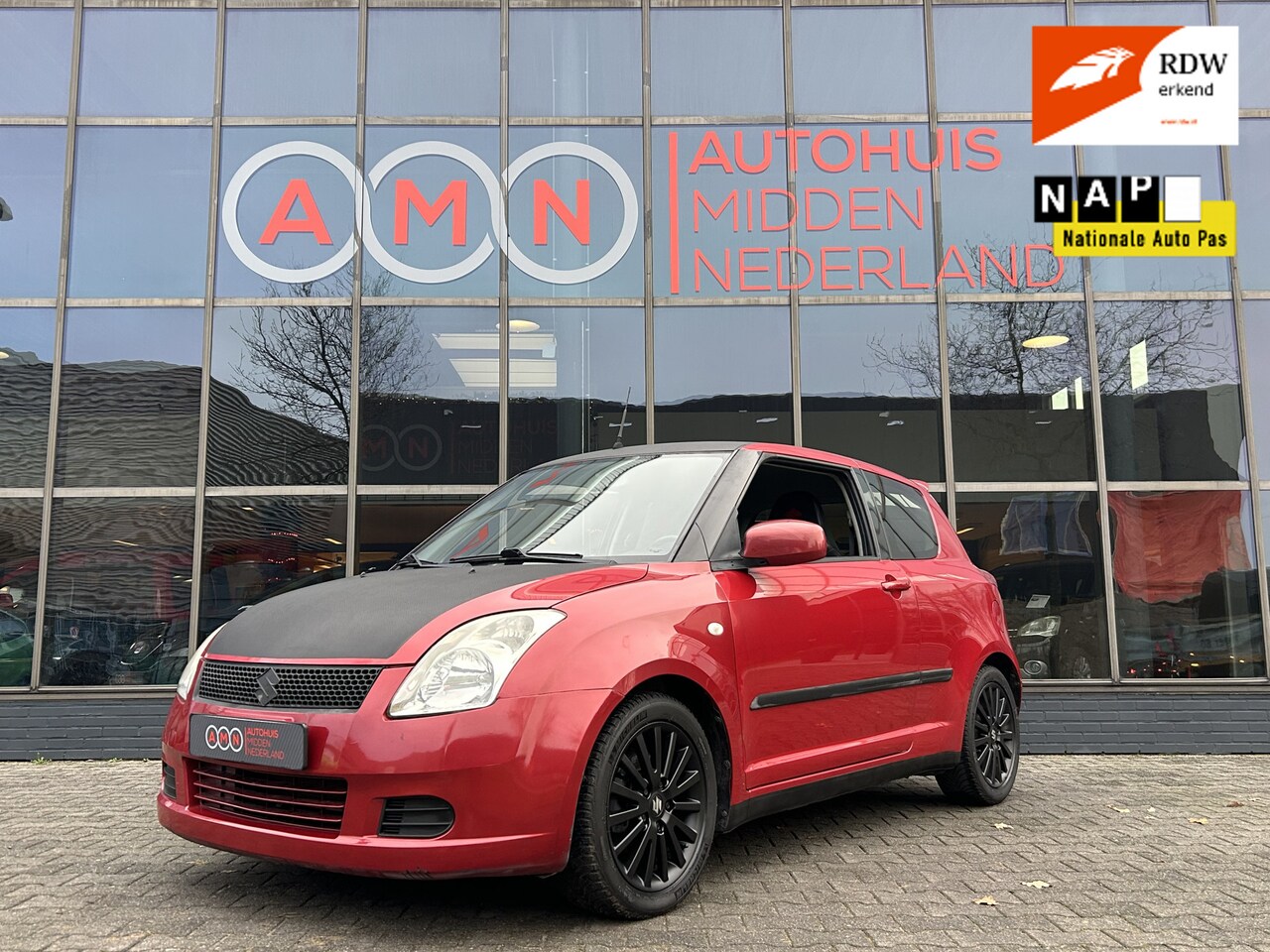 Suzuki Swift - 1.6 Sport Elekpakket,Stoelverwarming,Airco,Trekhaak,LMV17” - AutoWereld.nl