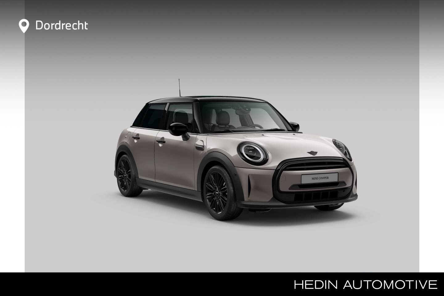 MINI Cooper - 5-deurs | Panorama | Piano Black | Camera | 17" - AutoWereld.nl