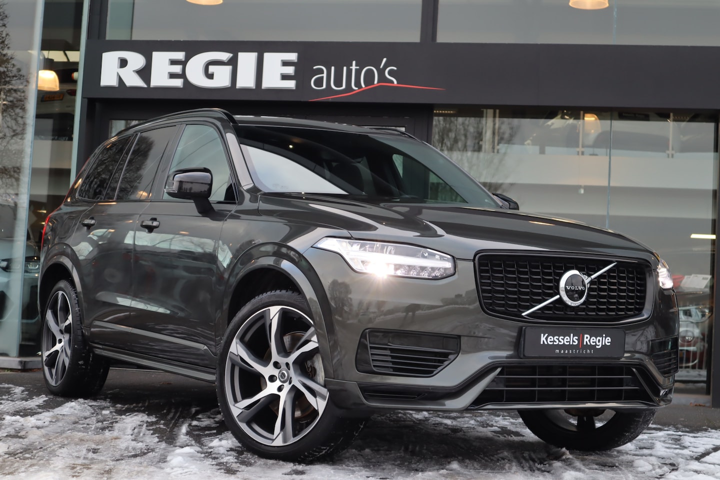 Volvo XC90 - 2.0 T8 Recharge AWD R-Design Black 7p Pano Luchtvering Led Leer 360 Camera Elec.trekhaak - AutoWereld.nl