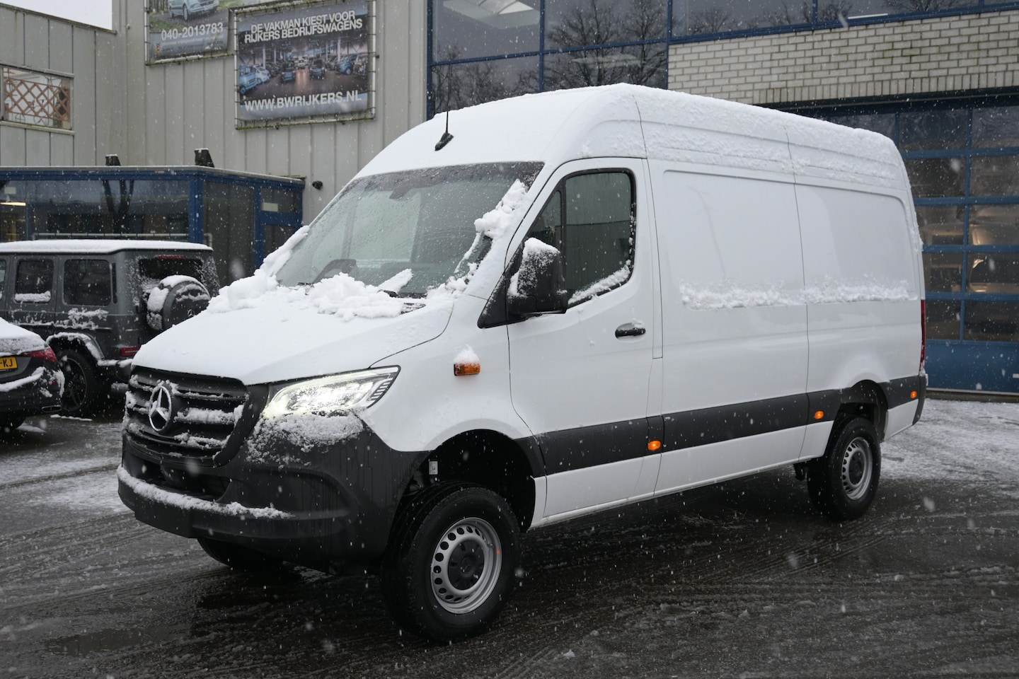 Mercedes-Benz Sprinter - 319 CDI L2H2 Pro 4x4 LED verlichting, Smartphone integratie - AutoWereld.nl