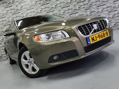 Volvo V70 - 2.0 Summum *Volledig onderhouden*Leder*PDC*NAP