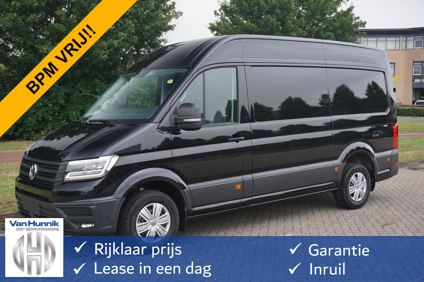 Volkswagen Crafter - 35 177PK L3H3 AUT BPM VRIJ!! Airco, Navi, Camera, Gev. Stoel, Alarm, LED!! NR. 968 - AutoWereld.nl