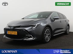 Toyota Corolla Touring Sports - 1.8 Hybrid First Edition | Navigatie | Camera | Parkeersensoren |Stoelverwarming | Draadlo