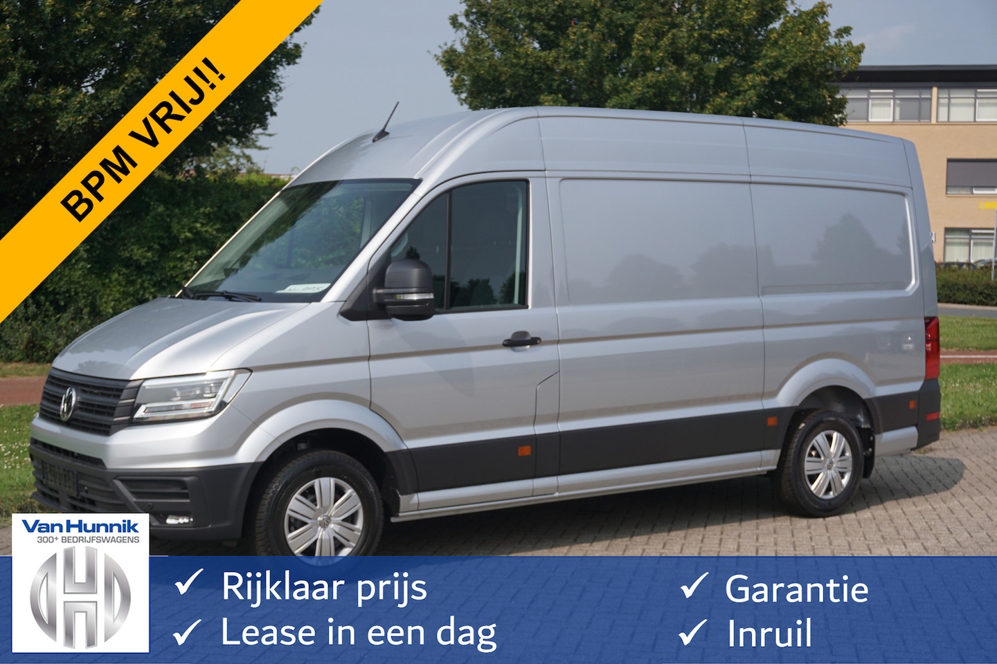 Volkswagen Crafter - 35 177PK L3H3 AUT BPM VRIJ!! Navi, Cam, Adap. Cruise, LED!! NR. 875 - AutoWereld.nl