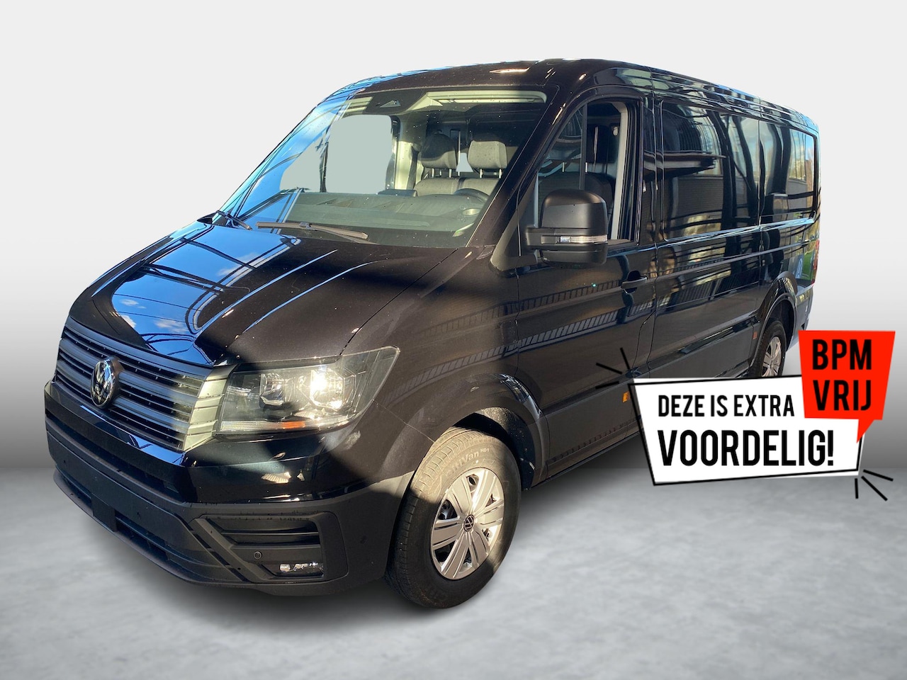 Volkswagen Crafter - Bedrijfswagens Highline L3H2 2.0 TDI EU6 103 kW (140 pk) 6 versn. | BPM vrij | Opstaptrede - AutoWereld.nl