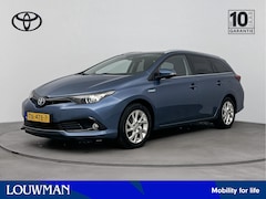 Toyota Auris Touring Sports - 1.8 Hybrid Energy Plus | Navigatie | Climate Control | Cruise Control | Trekhaak | Parkeer