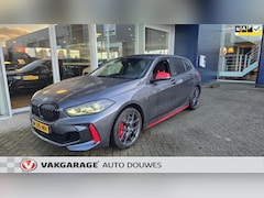 BMW 1-serie - 128ti Business Edition |Bomvol |NAP |1e eigenaar | Dealeronderhouden | Automaat | Pano | L