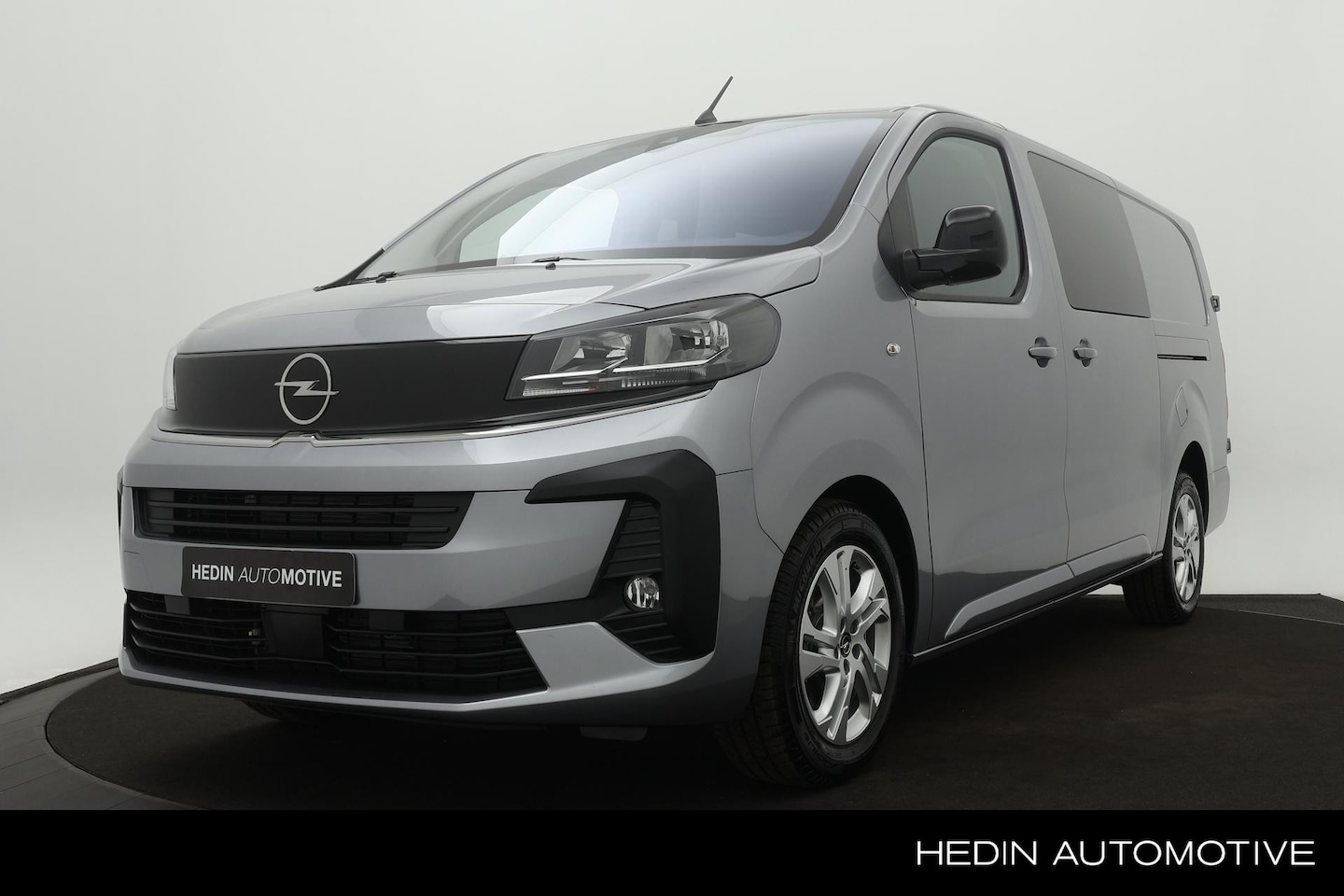 Opel Vivaro - 2.0 Diesel 180 PK Automaat L3 Dubbele cabine | 2x Schuifdeur | Navigatie | Camera | Climat - AutoWereld.nl