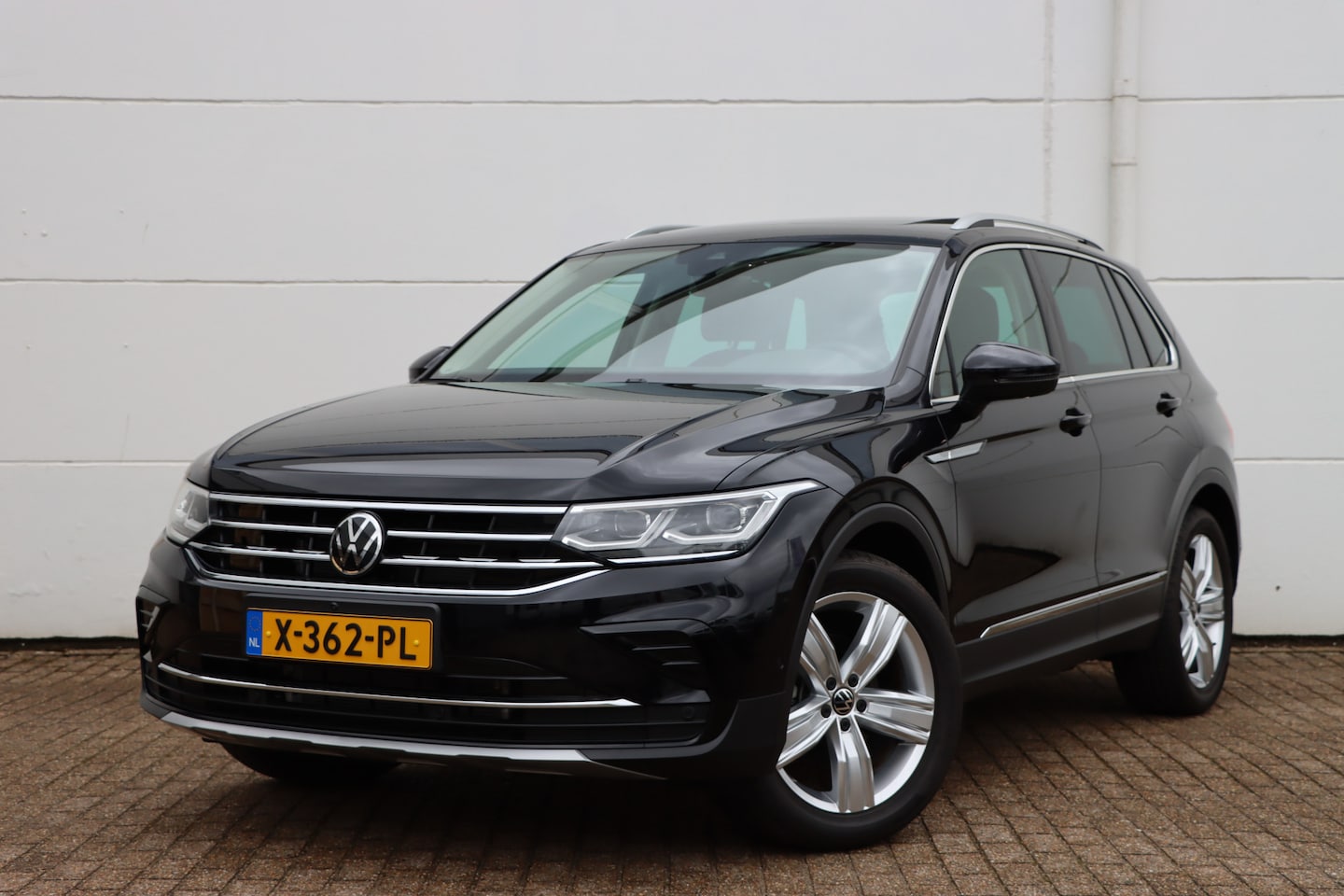 Volkswagen Tiguan - 1.5 TSI Elegance Business DSG7 150pk - AutoWereld.nl