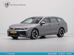 Volkswagen Passat Variant - 1.5 eTSI 150pk DSG R-Line Business Navigatie Trekhaak Camera Stoelverwarming 140