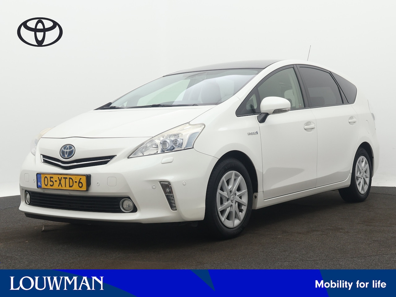 Toyota Prius Wagon - 1.8 Dynamic Business 96g | JBL | Panoramadak | Head-up Display | Adaptive Cruise Control | - AutoWereld.nl