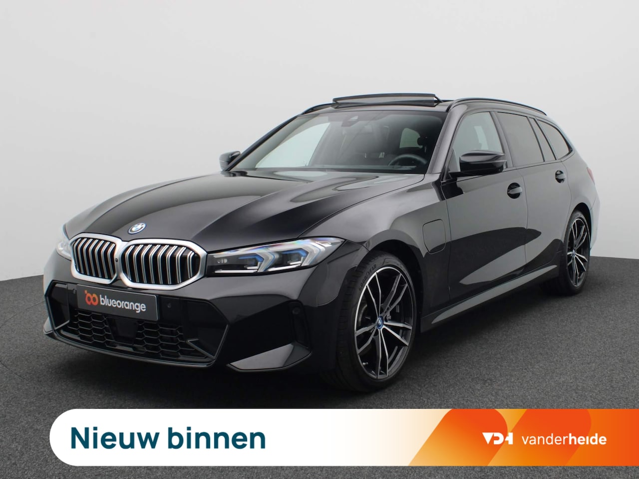 BMW 3-serie Touring - 330e xDrive 292PK M-Sport Full led, 360gr. camera, lane assist, side assist, Harman Kardon - AutoWereld.nl