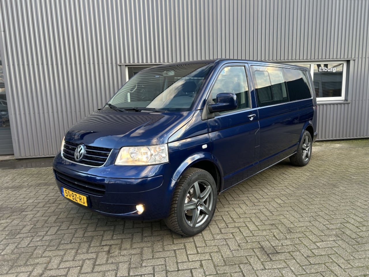 Volkswagen Transporter Caravelle - 2.5 TDI 6bak 174PK 340 Dubbel cab Airco APK! - AutoWereld.nl