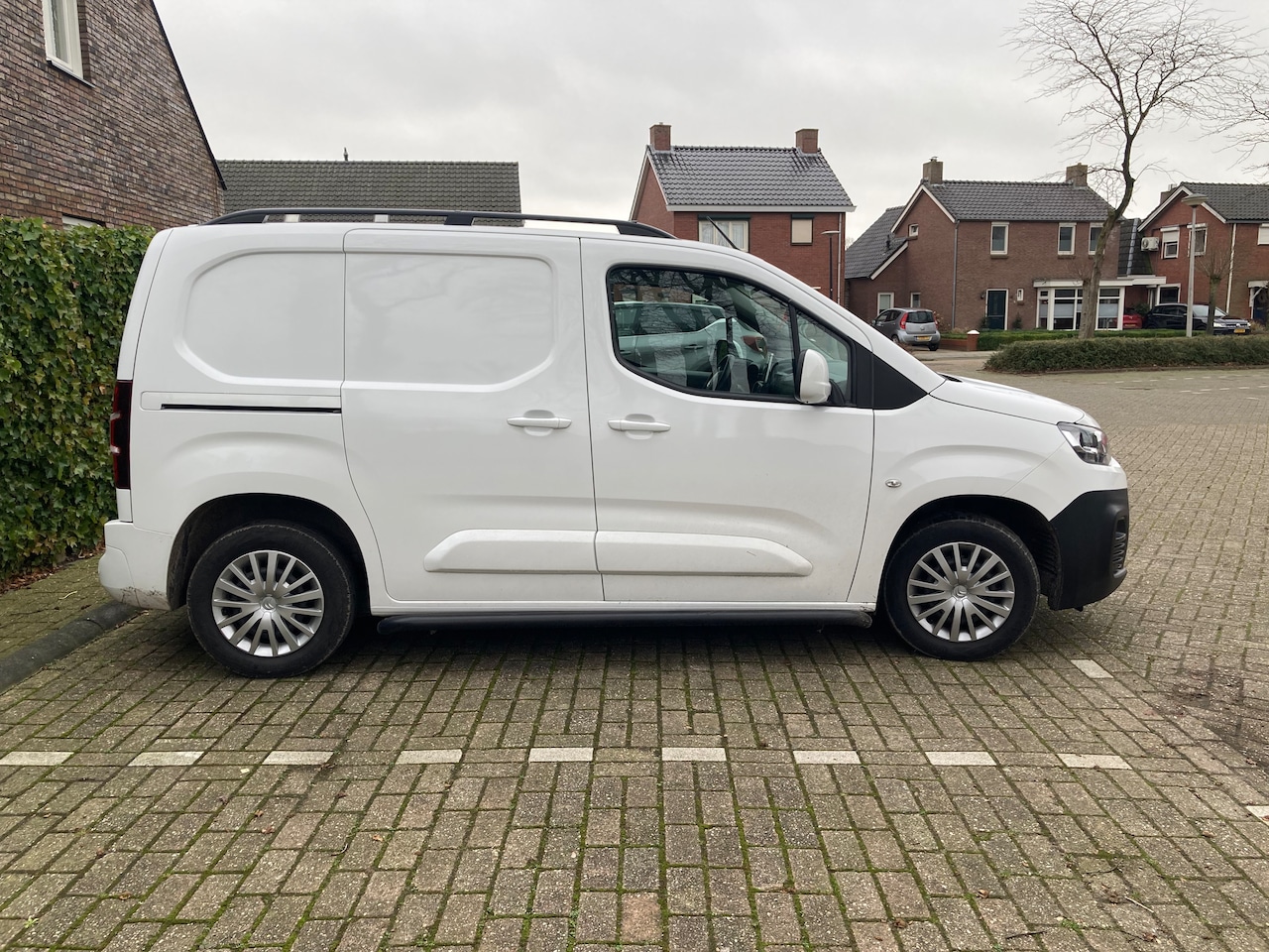 Citroën Berlingo - 1.2 PureTech Club Optiepakketen: Pack Look en Pack Visibilitié - AutoWereld.nl