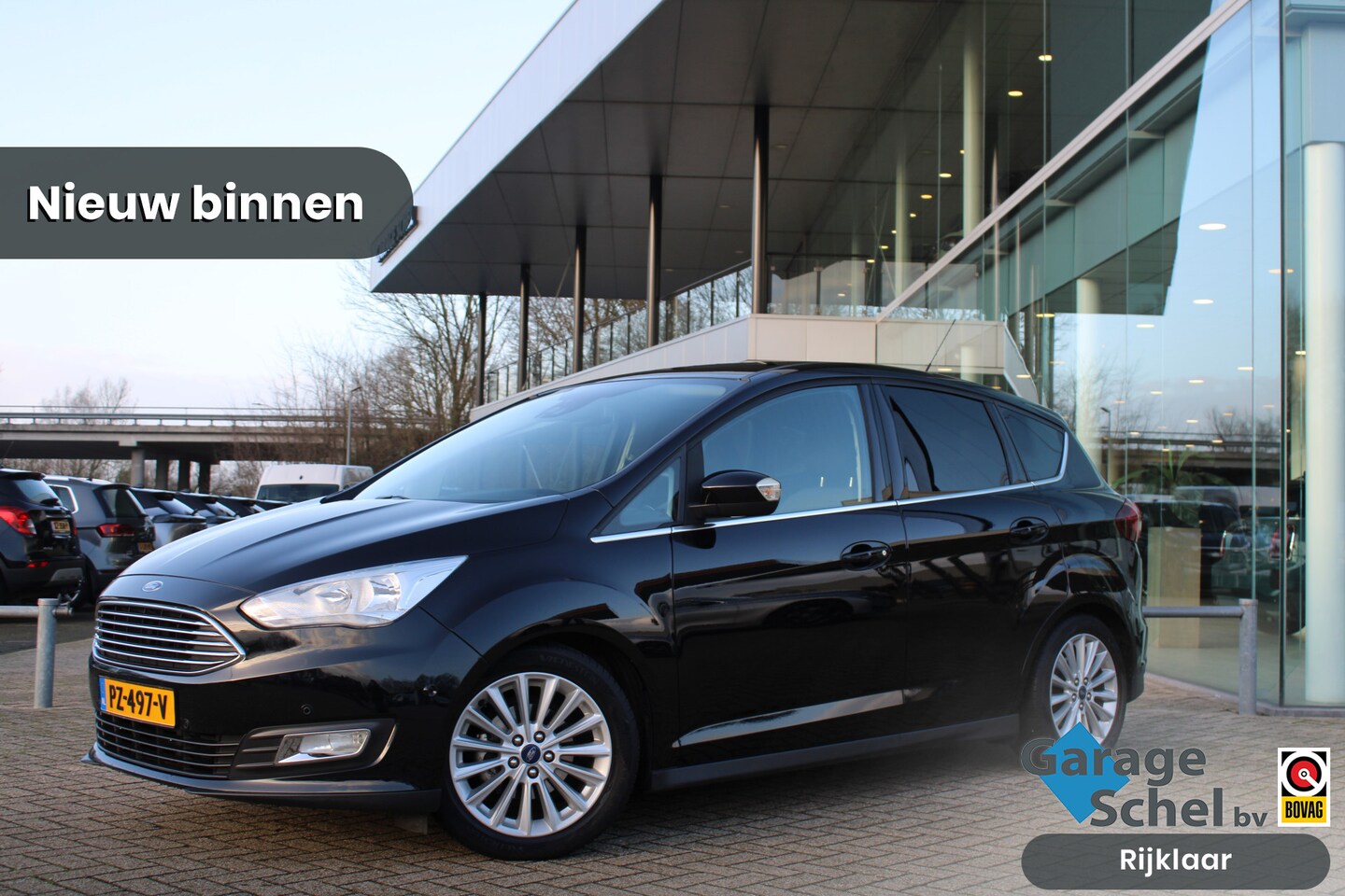 Ford C-Max - 1.0 Titanium 125pk - Airco - Cruise - Navigatie - Camera - Trekhaak - Rijklaar - AutoWereld.nl