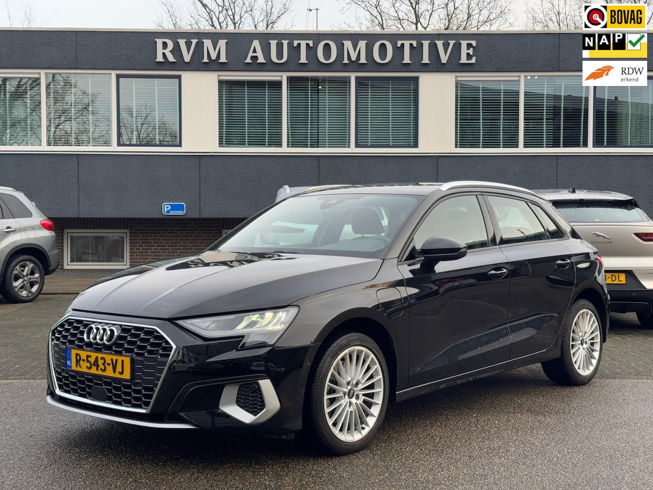 Audi A3 Sportback - 40 TFSI e Edition PLUG IN/PHEV | CAMERA | STOELVERWARMING | RIJKLAARPRIJS INCL. 12MND BOVA - AutoWereld.nl