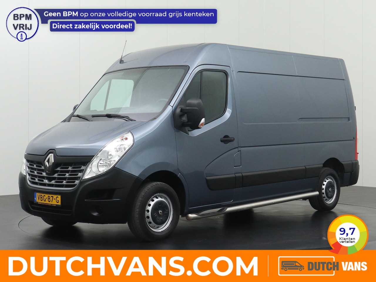 Renault Master - 2.3DCi 130PK L2H2 | Navigatie | Camera | Trekhaak | Betimmering | 3-Persoons - AutoWereld.nl