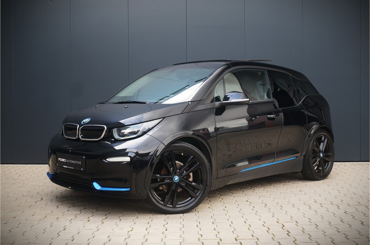 BMW i3 - S Executive Edition 120Ah 42 kWh | Panoramadak | Zwart Leer | Warmtepomp | Cruise Control - AutoWereld.nl