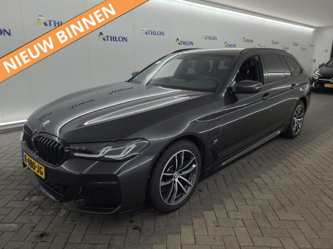 BMW 5-serie Touring - 530e M-Sport Shadowline [CAMERA, STANDKACHEL, VOL LEDER, ALARM K.3, SFEERLICHT, CARPLAY, S - AutoWereld.nl