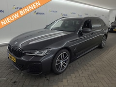 BMW 5-serie Touring - 530e M-Sport Shadowline [CAMERA, STANDKACHEL, VOL LEDER, ALARM K.3, SFEERLICHT, CARPLAY, S