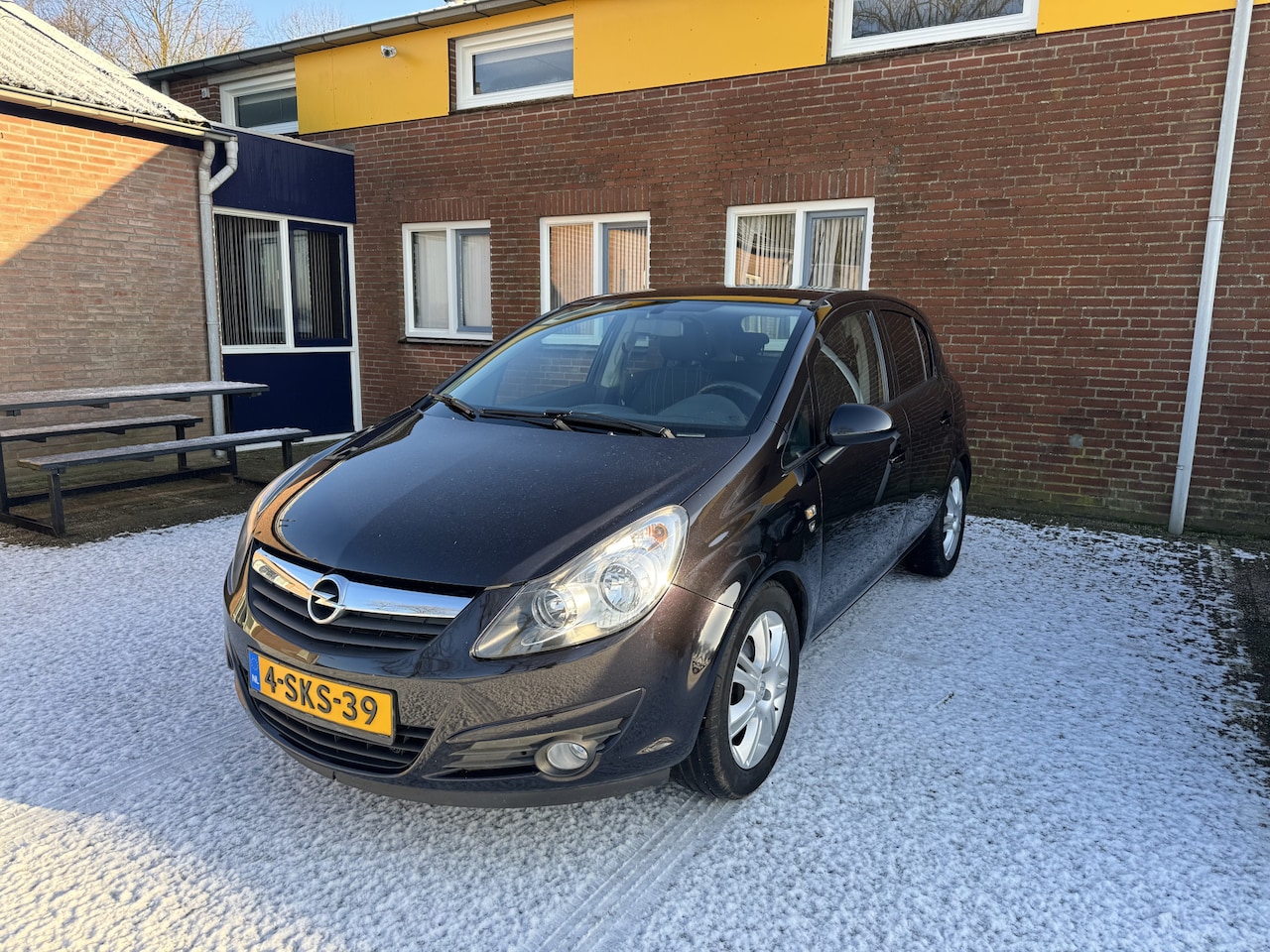 Opel Corsa - 1.2-16V '111' Edition Automaat Airco - AutoWereld.nl