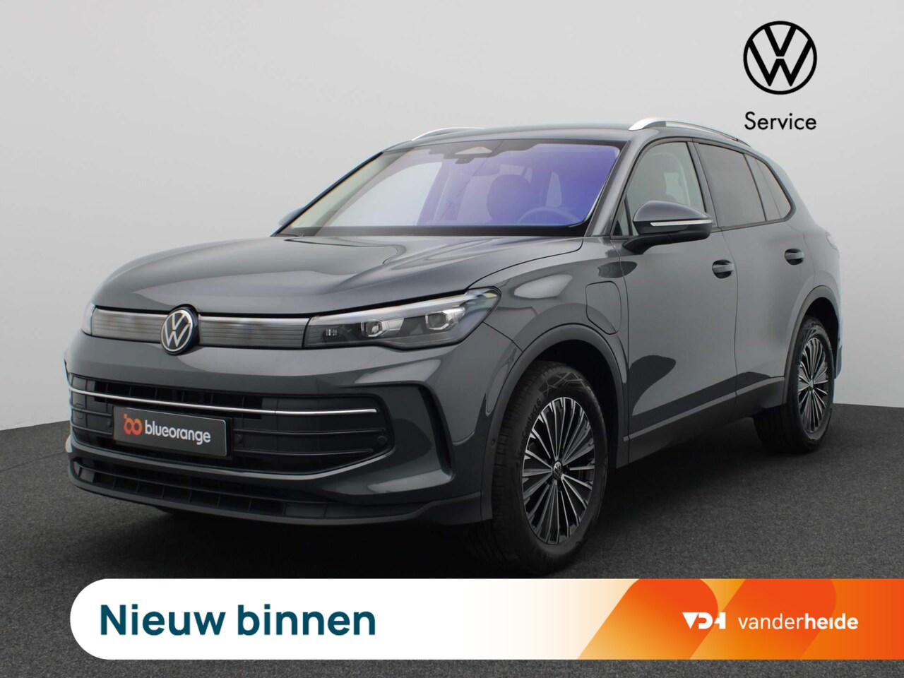 Volkswagen Tiguan - 1.5 eHybrid Life Edition 204PK DSG achteruitrijcamera, stuur-stoelverwarming, achterbankve - AutoWereld.nl