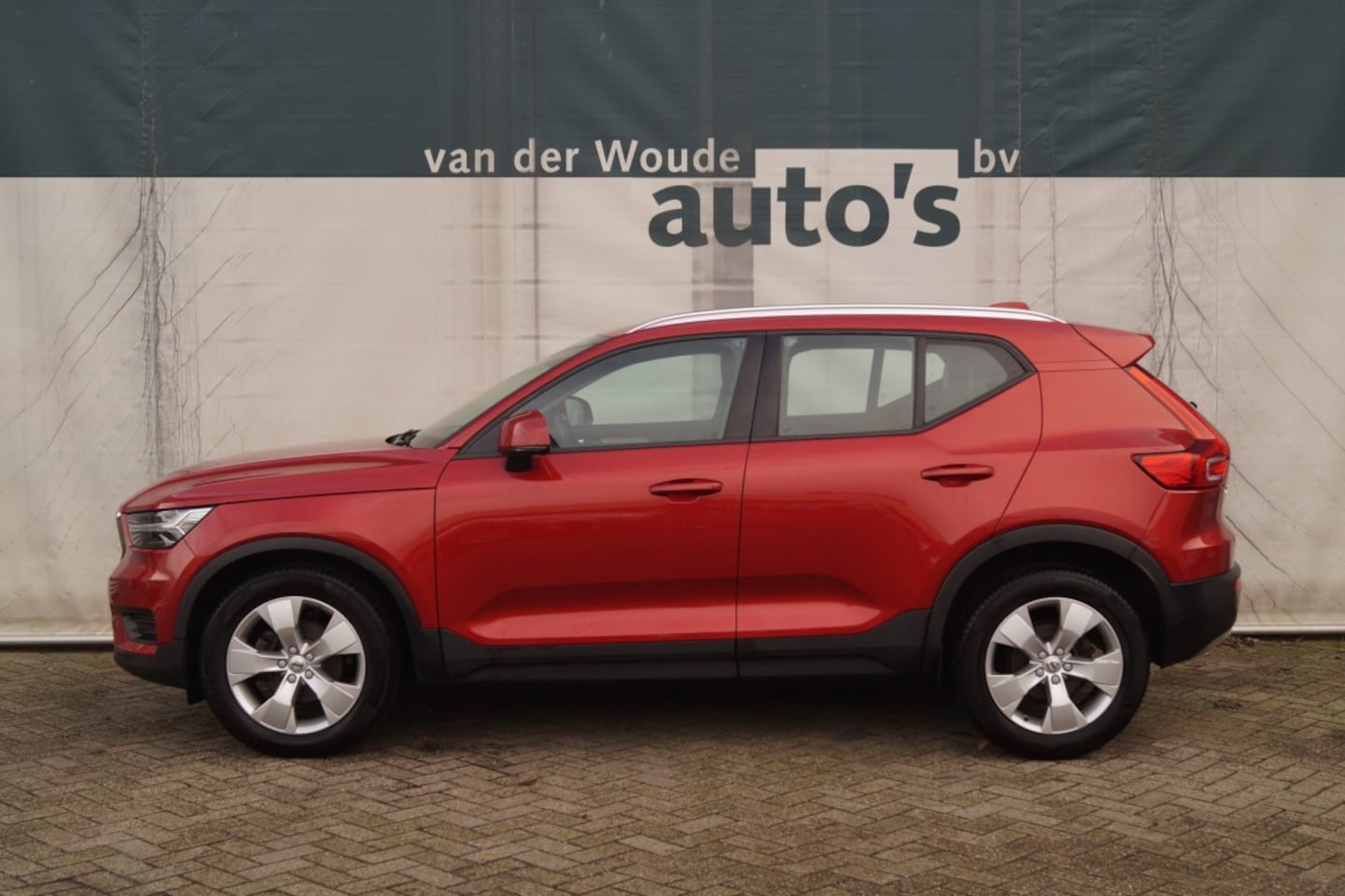 Volvo XC40 - 1.5 T3 Momentum Pro 1.5 T3 Momentum Pro - AutoWereld.nl