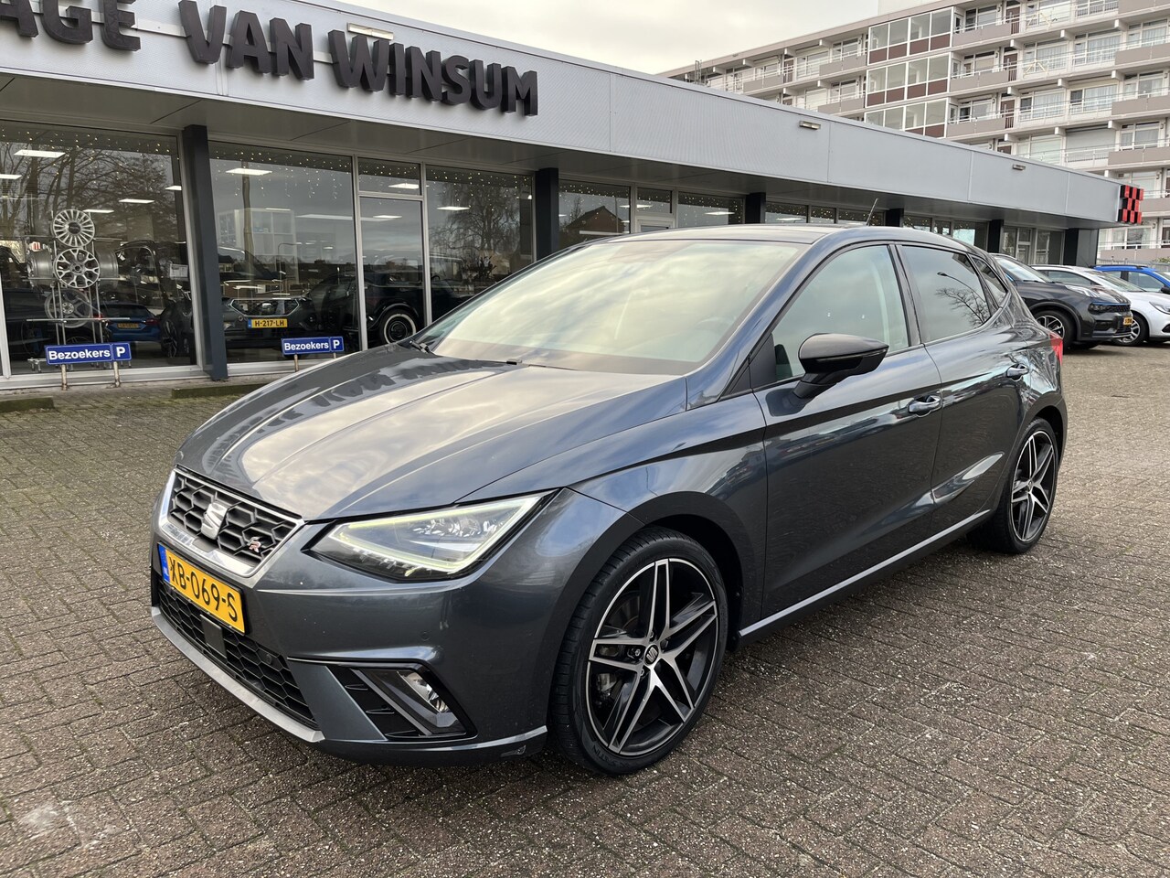 Seat Ibiza - 1.0 TSI FR Business Intense Panodak Pdc Klima Navi Lmv Acamera Cruise Nap - AutoWereld.nl