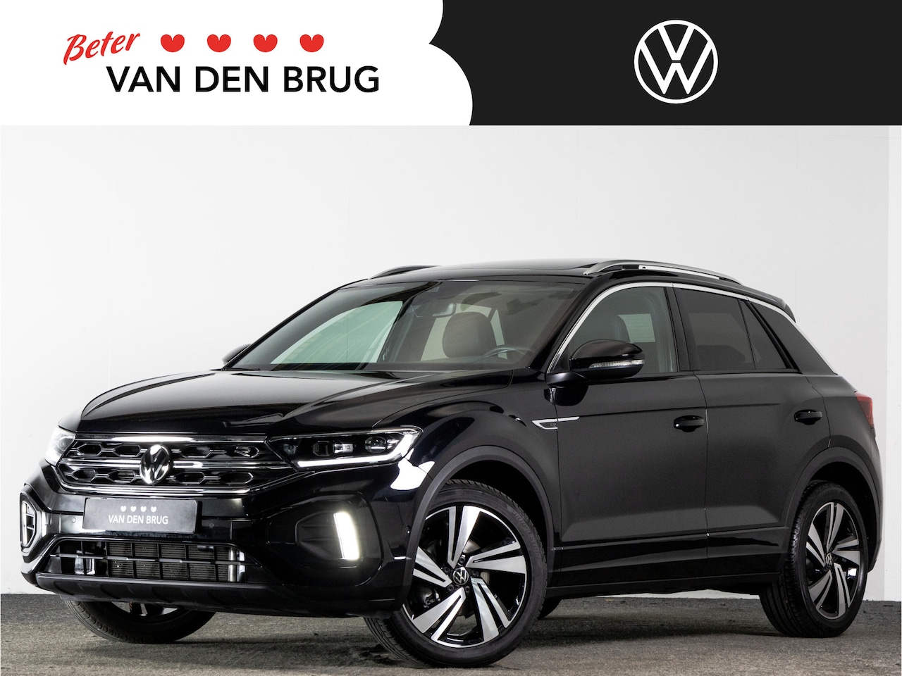 Volkswagen T-Roc - 1.5 TSI 150 Pk R-Line Automaat | IQ-LED | Panorama dak | Navigatie | Camera | Dodehoek Sen - AutoWereld.nl