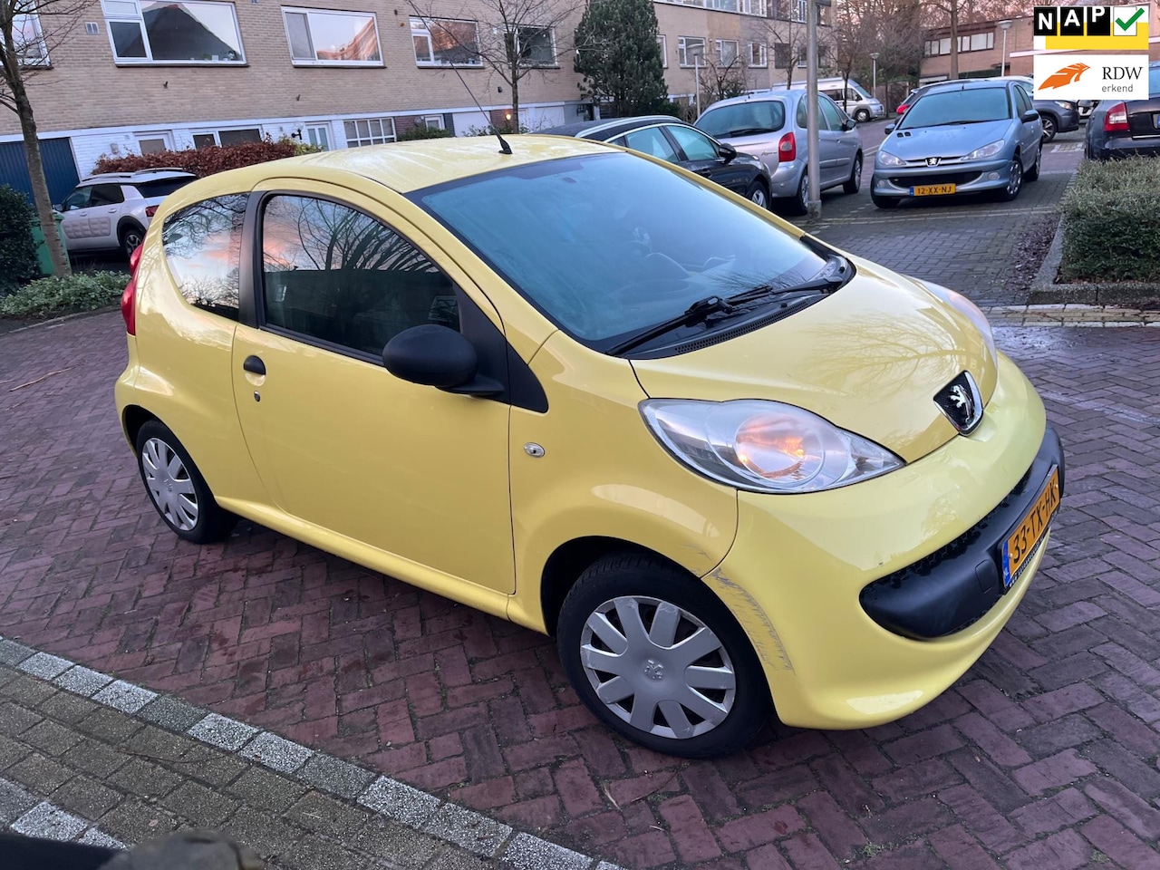 Peugeot 107 - 1.0-12V XR 1.0-12V XR - AutoWereld.nl