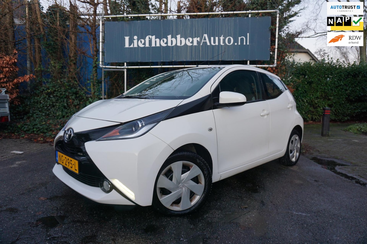 Toyota Aygo - 1.0 VVT-i x-play/Airco/Camera/NAP/Elek.pakket/ - AutoWereld.nl