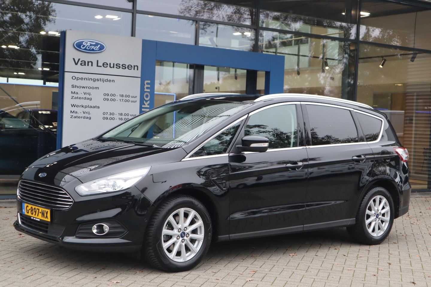 Ford S-Max - 1.5 160PK TITANIUM 7-PERSOONS NAVI KEYLESS STOELVERW. SONY-AUDIO LED PARK-SENSOREN ALL-SEA - AutoWereld.nl