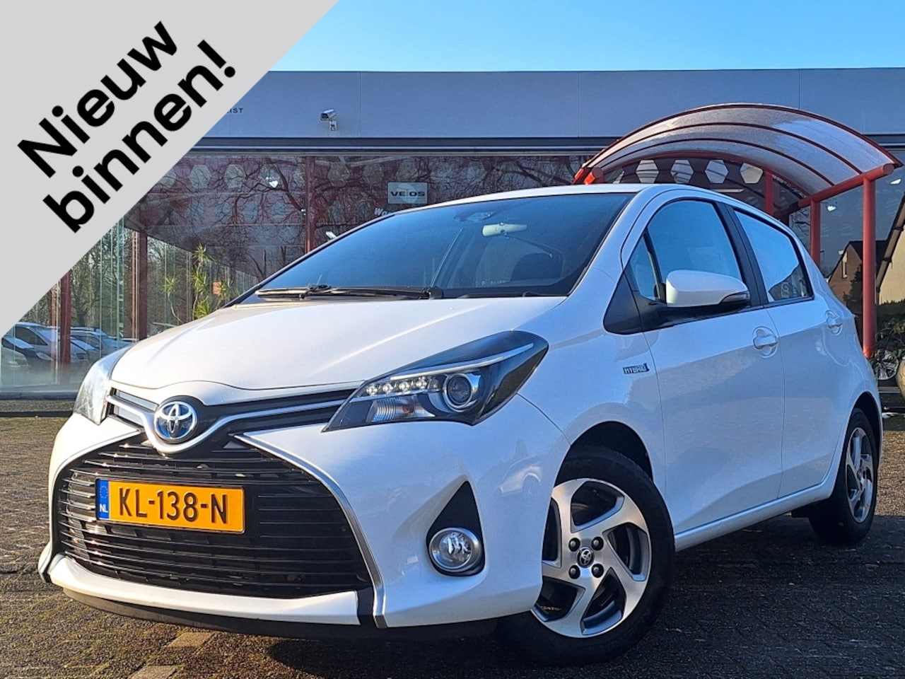 Toyota Yaris - 1.5 Hybrid Automaat Trend | Navigatie | Eerste eigenaar - AutoWereld.nl