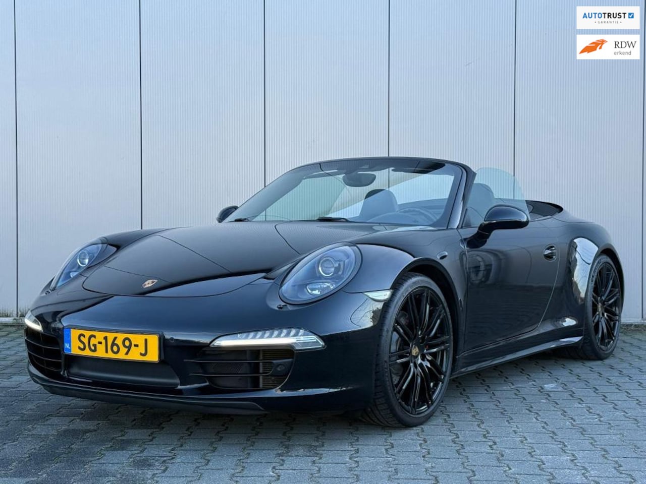 Porsche 911 Cabrio - 3.8 Carrera 4S / Sportuitlaat / Sportchrono / Camera / Black Edition - AutoWereld.nl