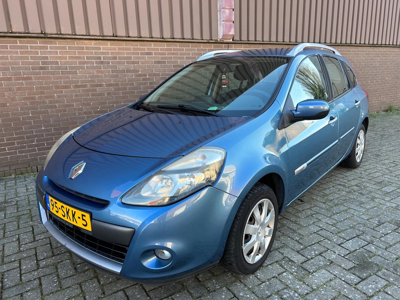 Renault Clio Estate - 1.5 dCi Dynamique Navi Airco Cruise C. APK - AutoWereld.nl