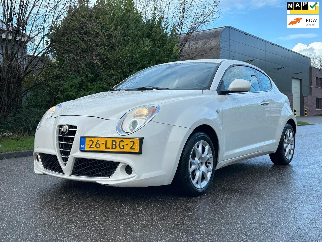 Alfa Romeo MiTo - 1.4 Distinctive Airco*LM velgen*NAP*Dealer onderhouden* - AutoWereld.nl