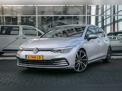 Volkswagen Golf - 1.5 eTSI Life | Sfeerverlichting | Trekhaak | Adaptieve Cruise |