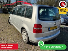 Volkswagen Touran - 2.0-16V FSI Trendline