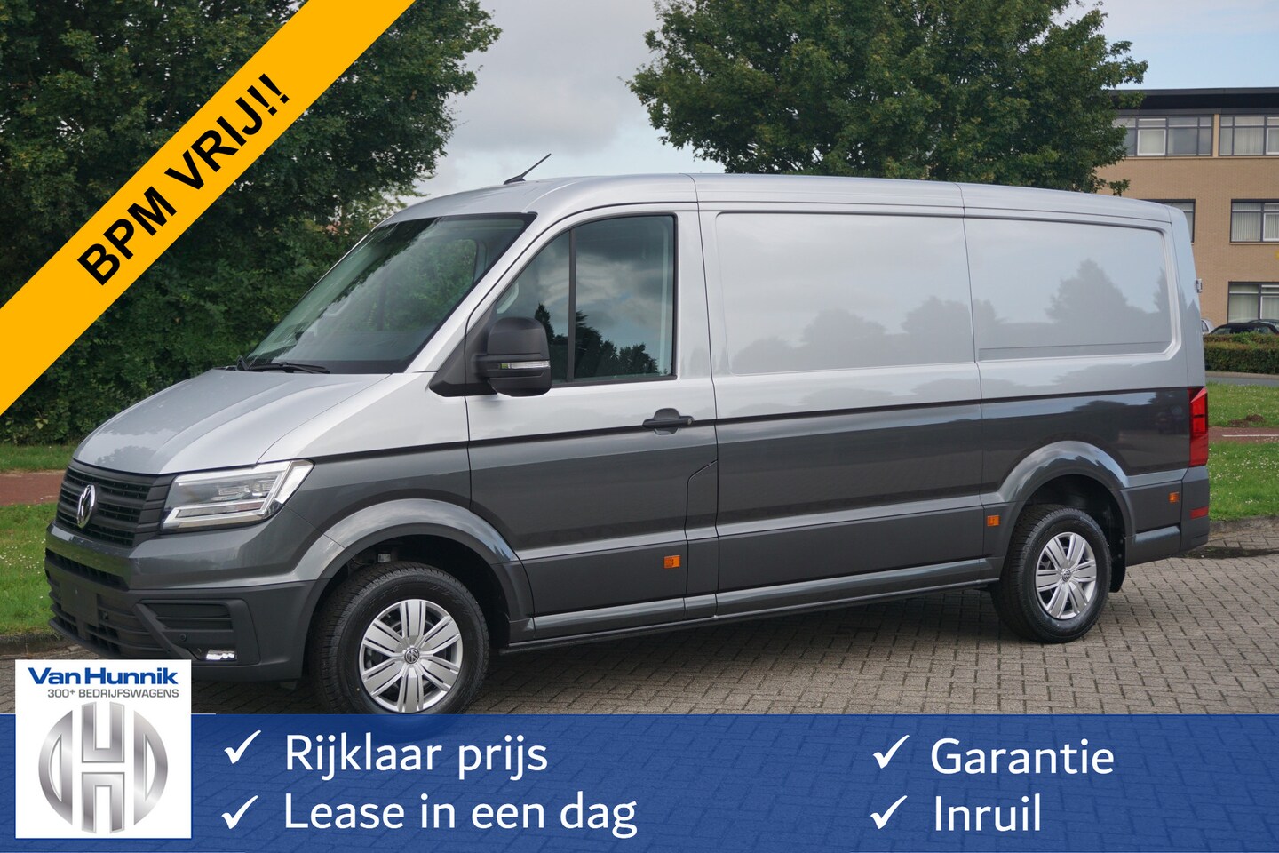 Volkswagen Crafter - 35 177PK L3H2 AUT BPM VRIJ!! Navi, Cam, ACC, LED, Dual Tone Lak!! NR. 872 - AutoWereld.nl