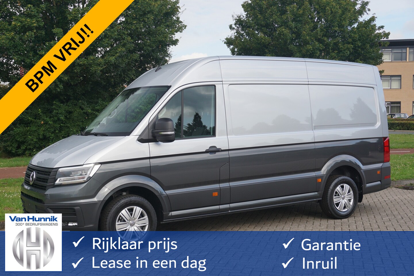 Volkswagen Crafter - 35 177PK L3H3 AUT Navi, Cam, ACC, LED, Dual Tone Lak!! NR. 867 - AutoWereld.nl