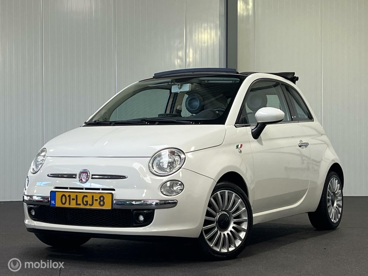 Fiat 500 - 1.2 Lounge AUTOMAAT [ NAP half-leder sportint. ] - AutoWereld.nl