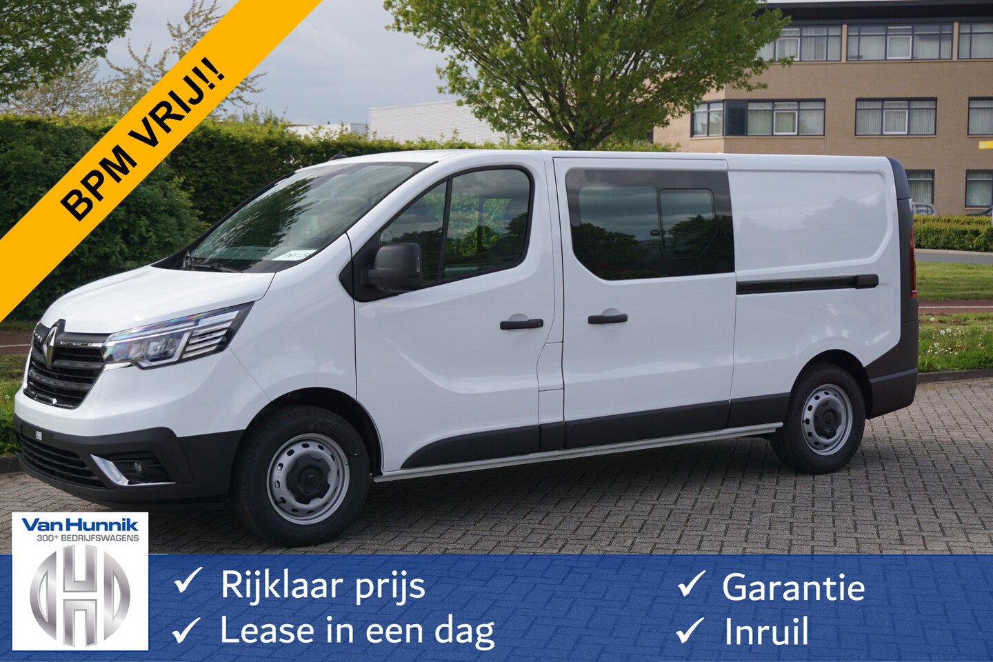 Renault Trafic - 170PK L2H1 DC EDC AUT BPM VRIJ!! Navi, Camera, Climate, Cruise, LED!! NR. 618 - AutoWereld.nl