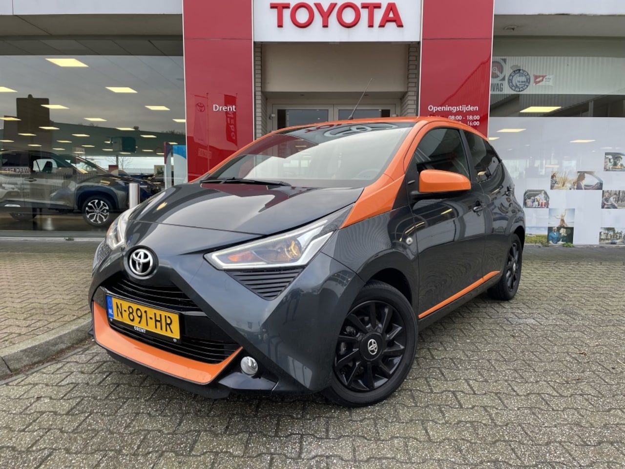 Toyota Aygo - 1.0 VVT-i JBL | Android Auto, Apple Carplay | Achteruitrijcamera - AutoWereld.nl