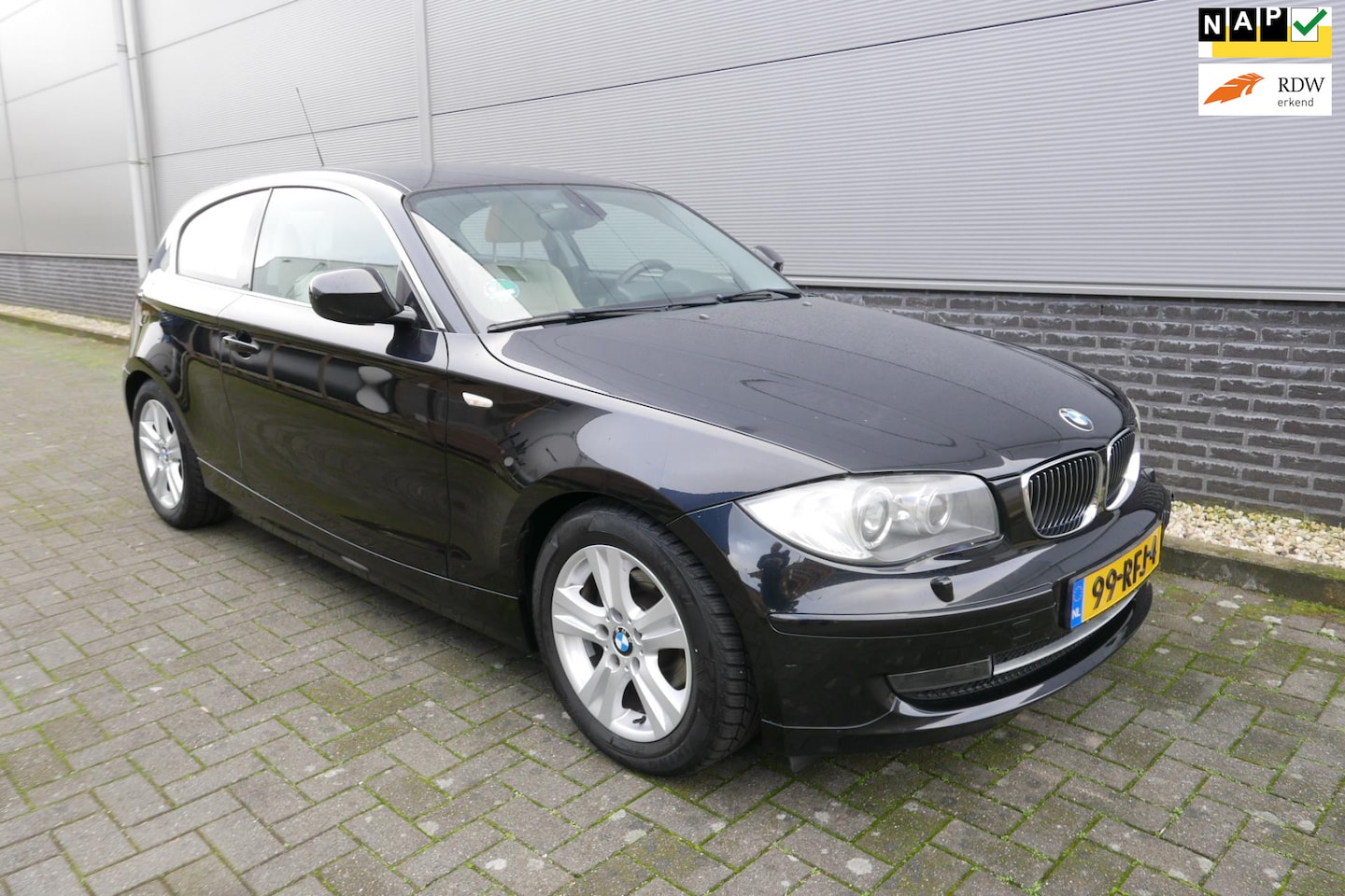 BMW 1-serie - 116i EffDyn. Ed. Business Line Ultimate Edition NAVI,LEER,XENON. - AutoWereld.nl