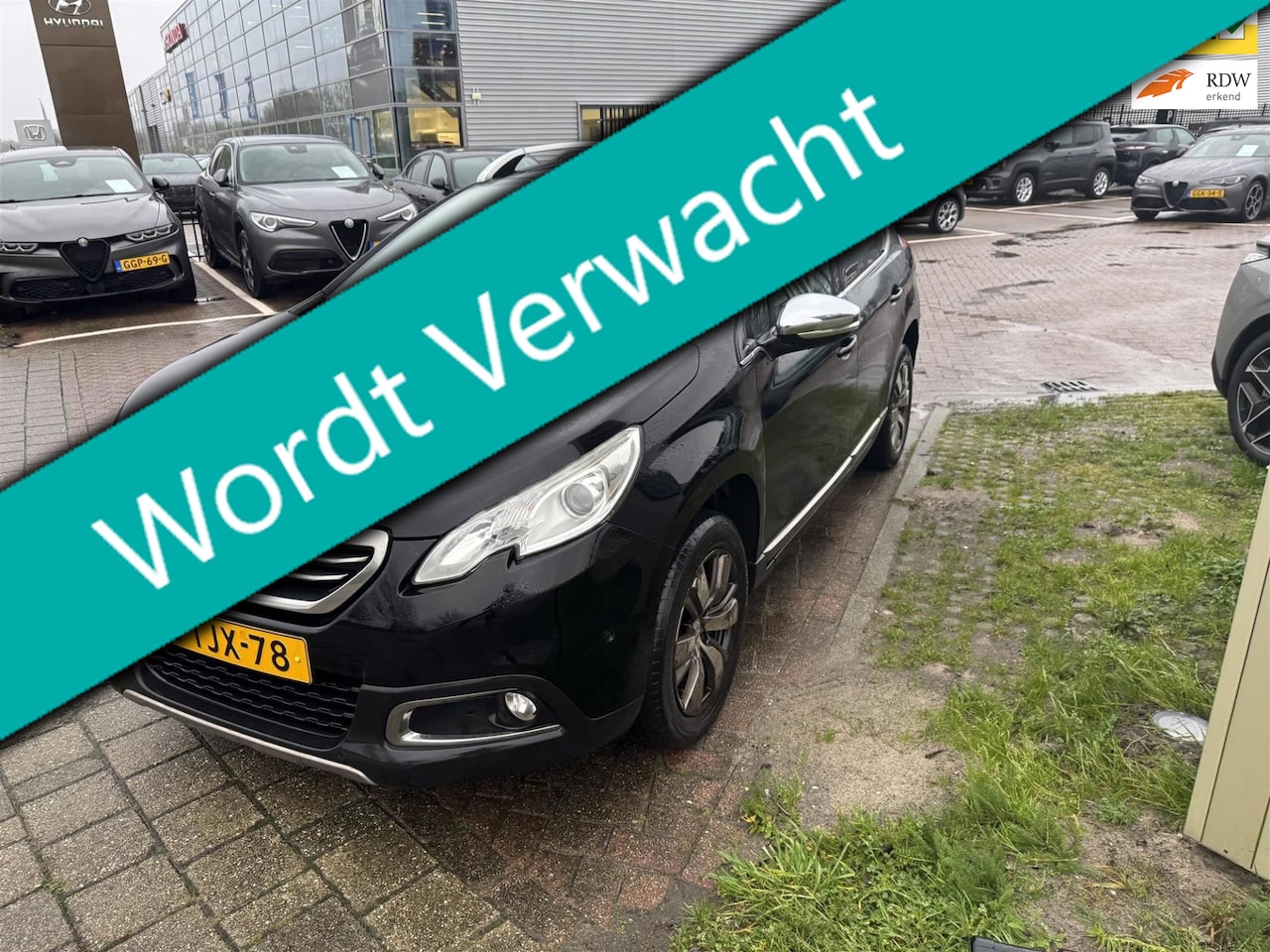 Peugeot 2008 - 1.2 VTi Allure Pack Premium Plus Clima Navi Pano 1e eigenaar - AutoWereld.nl