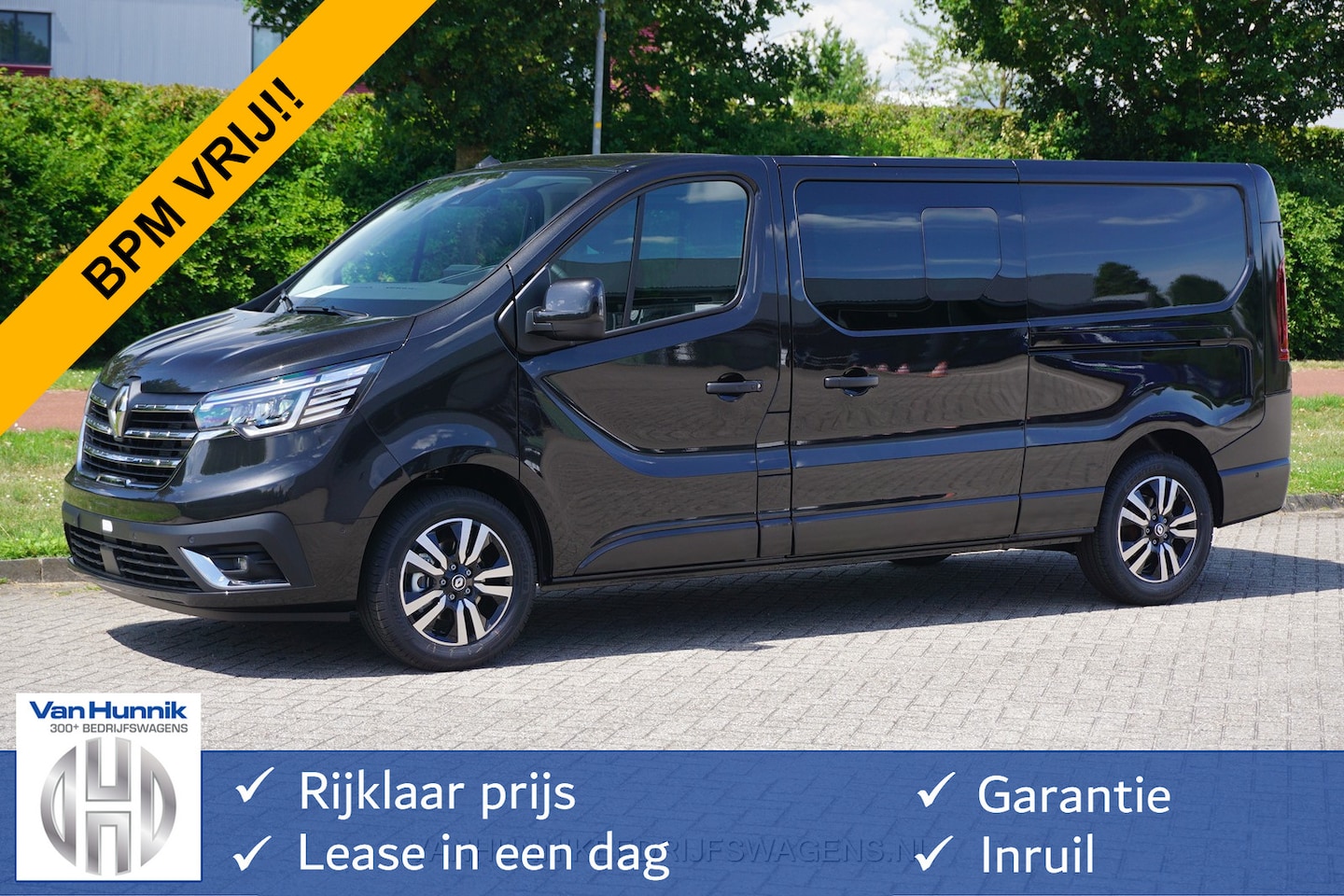 Renault Trafic - 170PK L2H1 LUXE DC EDC AUT BPM VRIJ!! Climate, Navi, Camera, ACC, 17" LM, LED!! NR. 935 - AutoWereld.nl