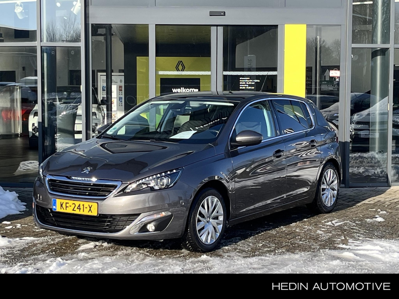 Peugeot 308 - 1.2 PureTech Allure Panoramadak | Dodehoekdetectie | Lichtmetalen velgen | Navigatie | Par - AutoWereld.nl